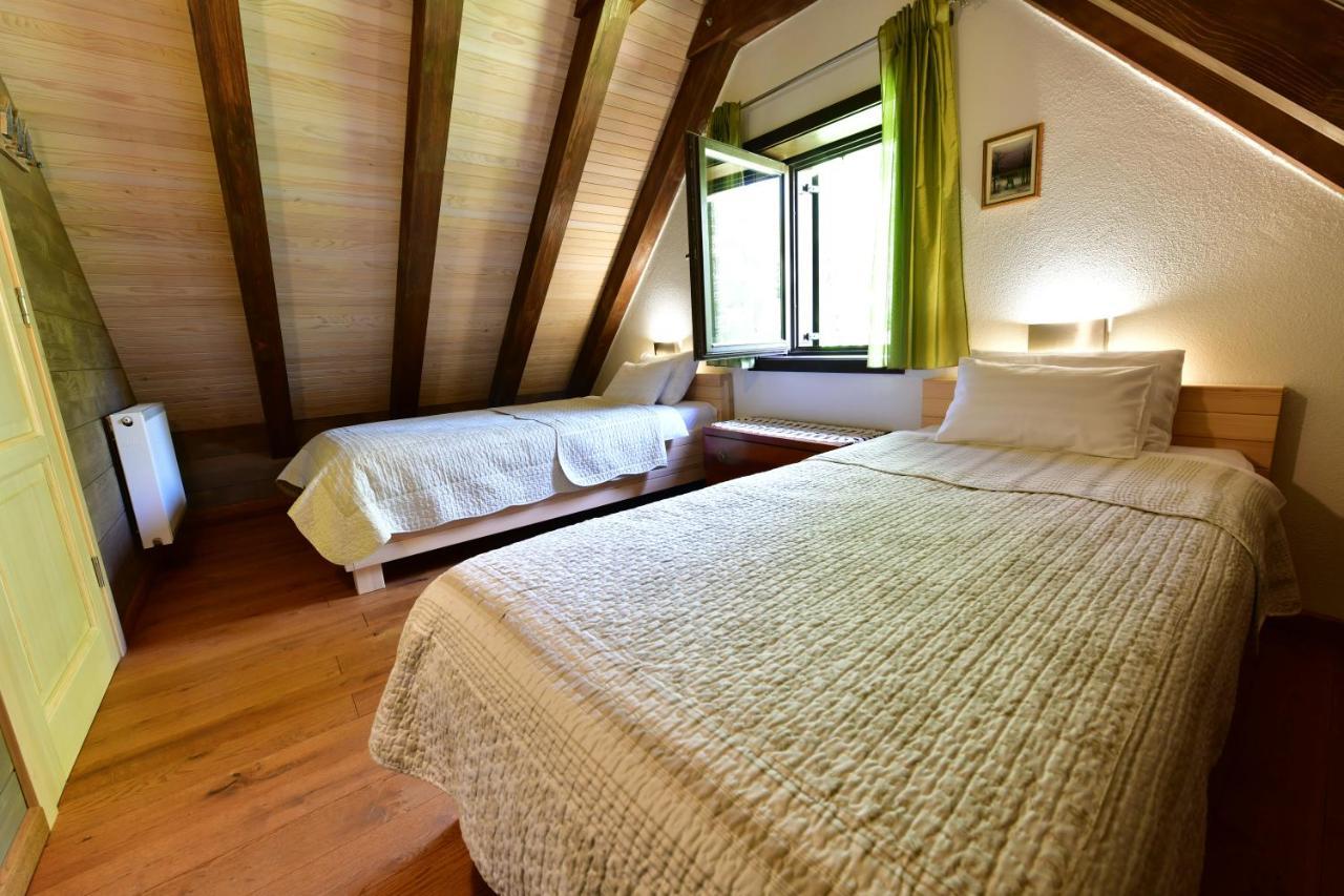 Villa Dobra Plitvička Jezera Exteriör bild