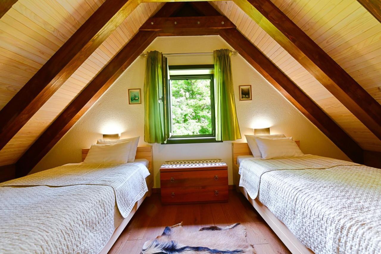 Villa Dobra Plitvička Jezera Exteriör bild